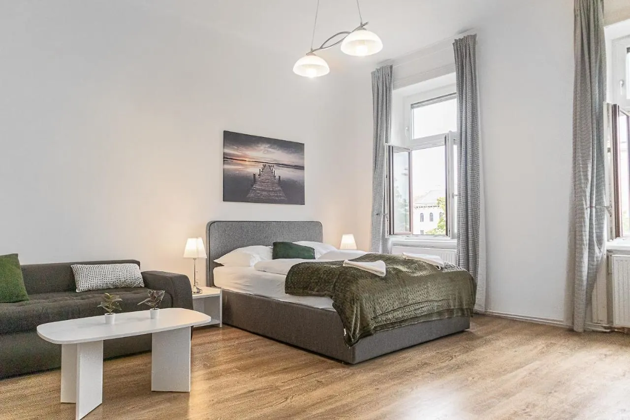 Welcoming 2Br Apt. Near Akh- Perfect For Longstays location
