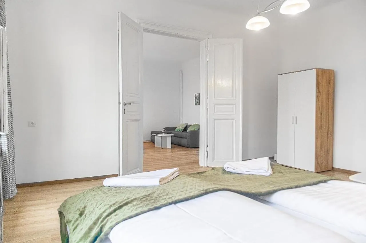 Welcoming 2Br Apt. Near Akh- Perfect For Longstays Wien Lejlighed